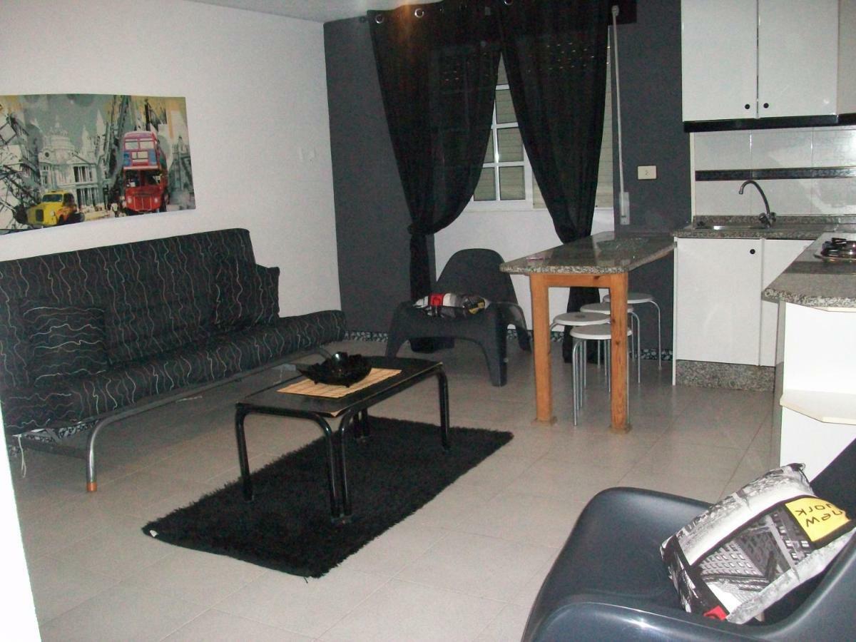 א גוארדה Apartamentos Blanco Y Negro מראה חיצוני תמונה